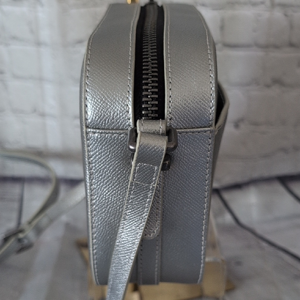 Kurt Geiger Richmond Camera Bag/ Karl Lagerfeld Rickie Sandal - Picture 2 of 13
